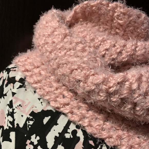 🧣Stylish & cozy knit cowl scarf.Wool/acrylic yarn.Hand knit.Colors available ♥️ - Picture 7 of 14